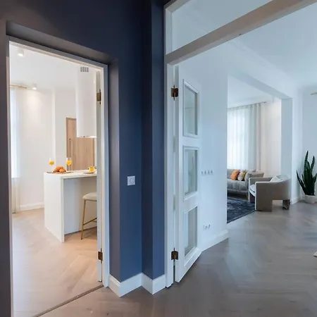 Luxury Apartamento *